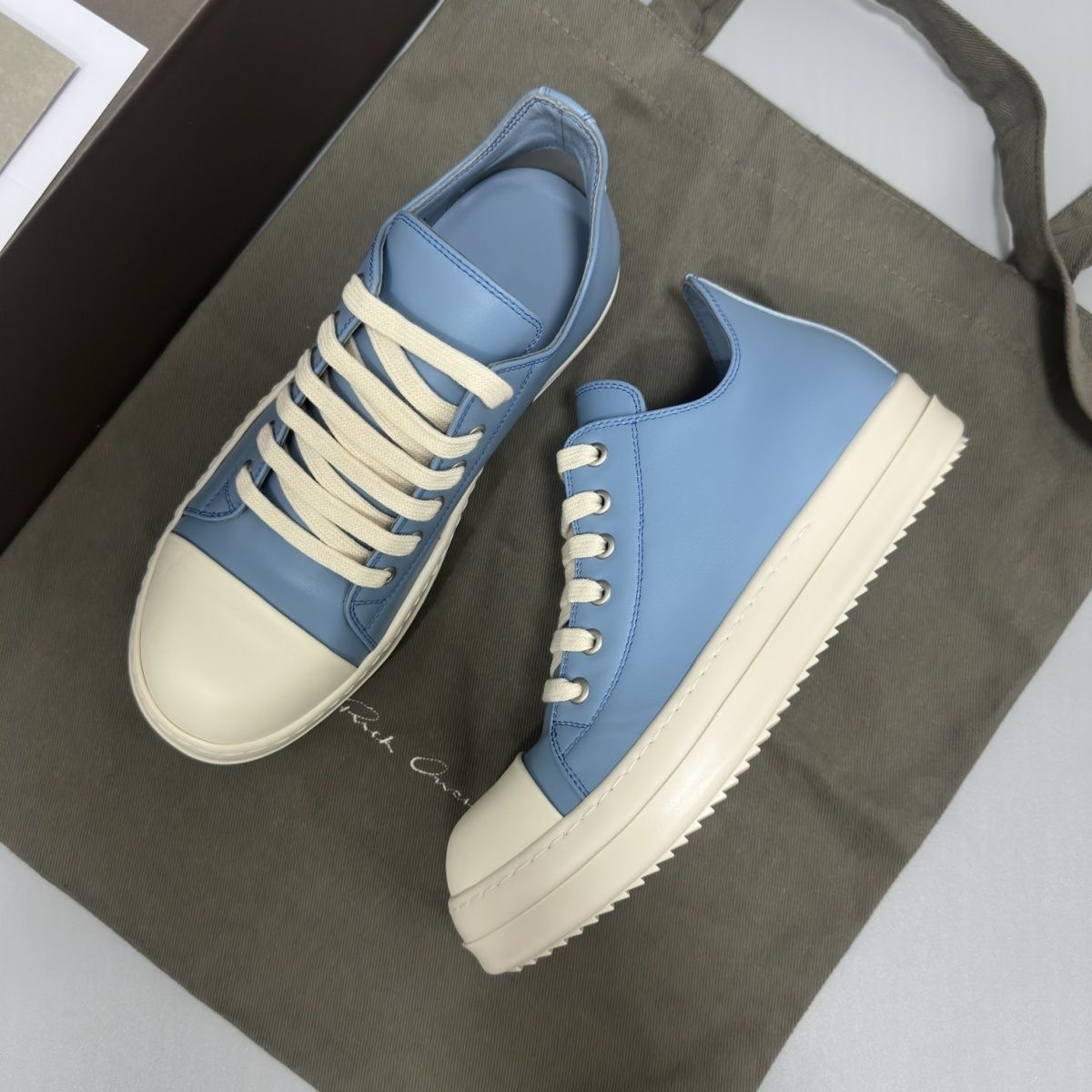 Rick Owens Jumbo Laced Low Sneakers