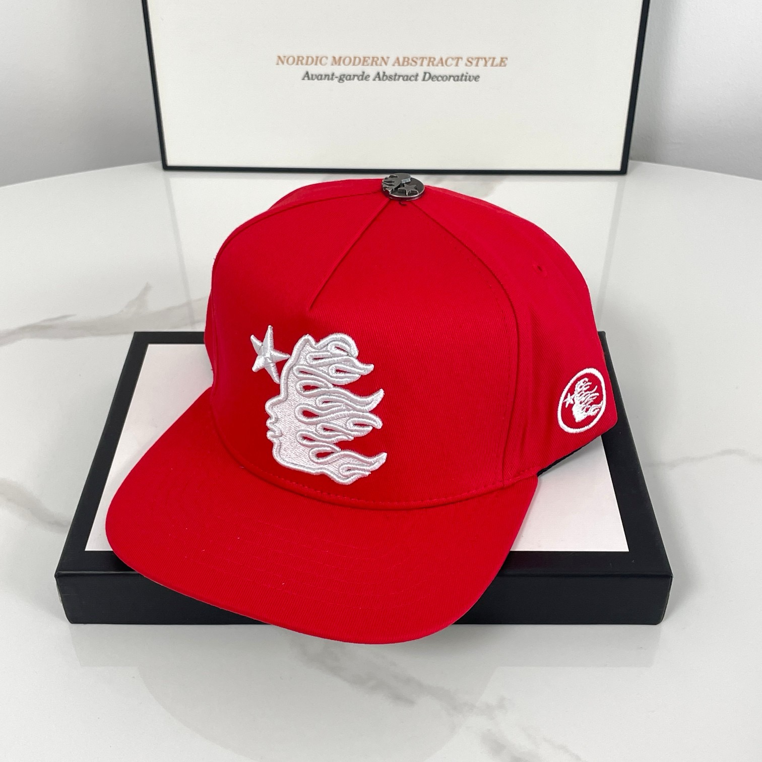 Red color cap