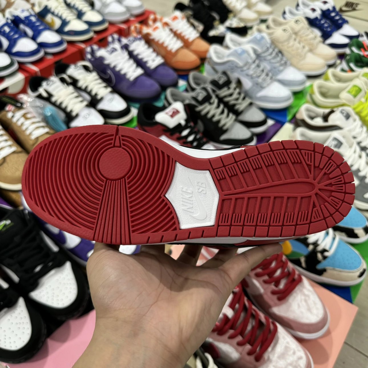 SB Dunk Low Chicago