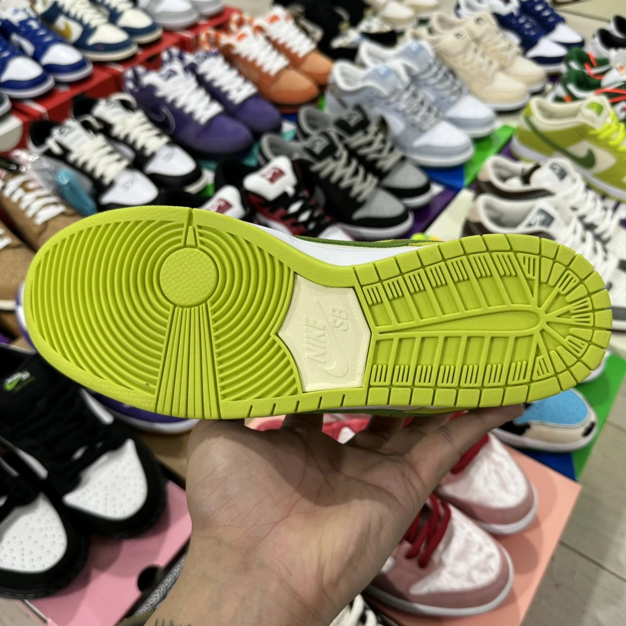 SB Dunk Low Pro Light Green